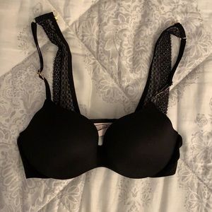 Victoria’s Secret Black Bra